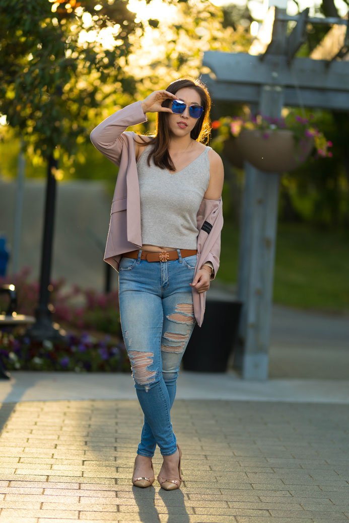 Portrait of girl in sunglasses